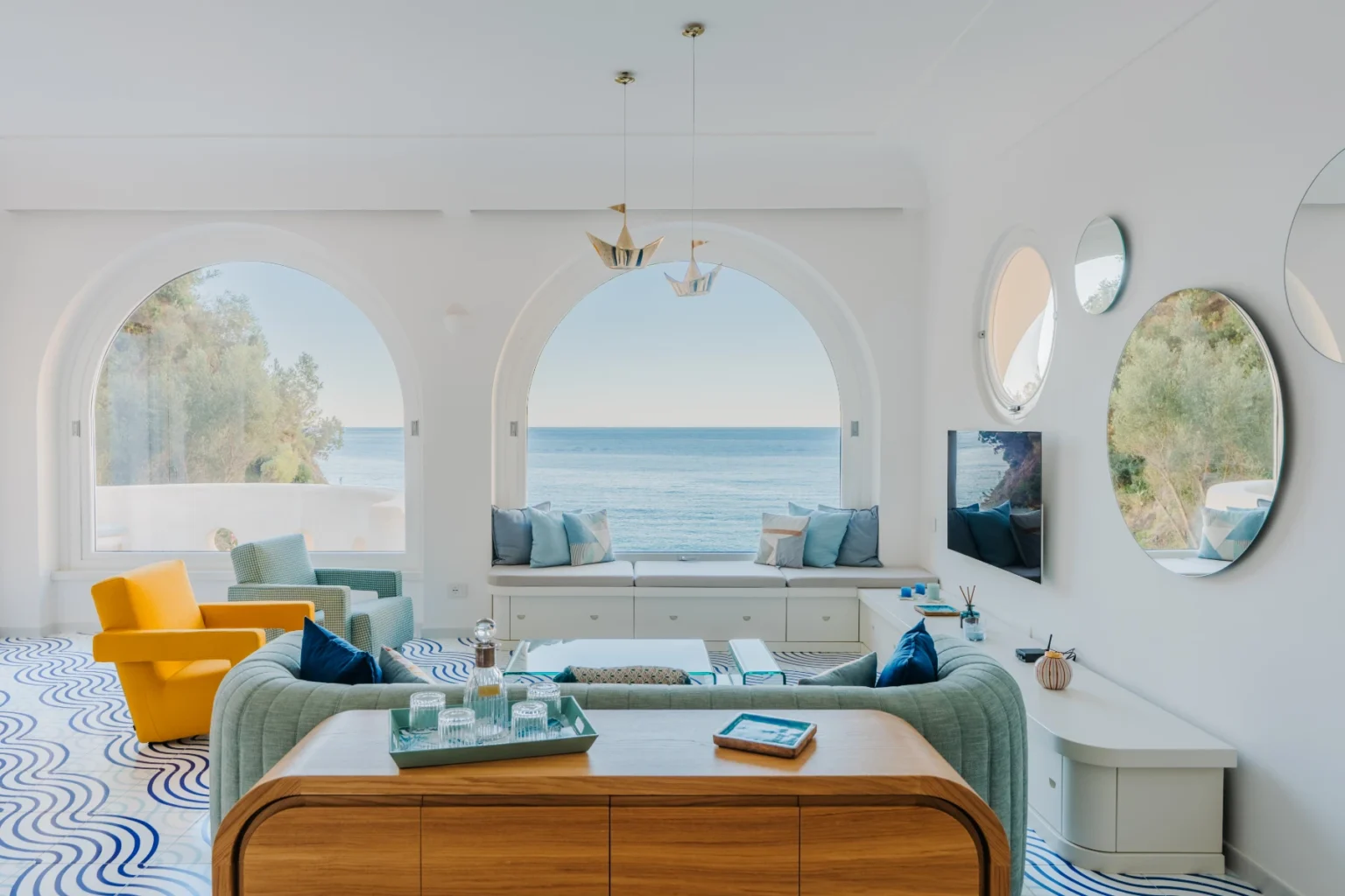 Maiori Seafront Beach Villa  | Amalfi Coast image 17 | Only on SopranoVillas