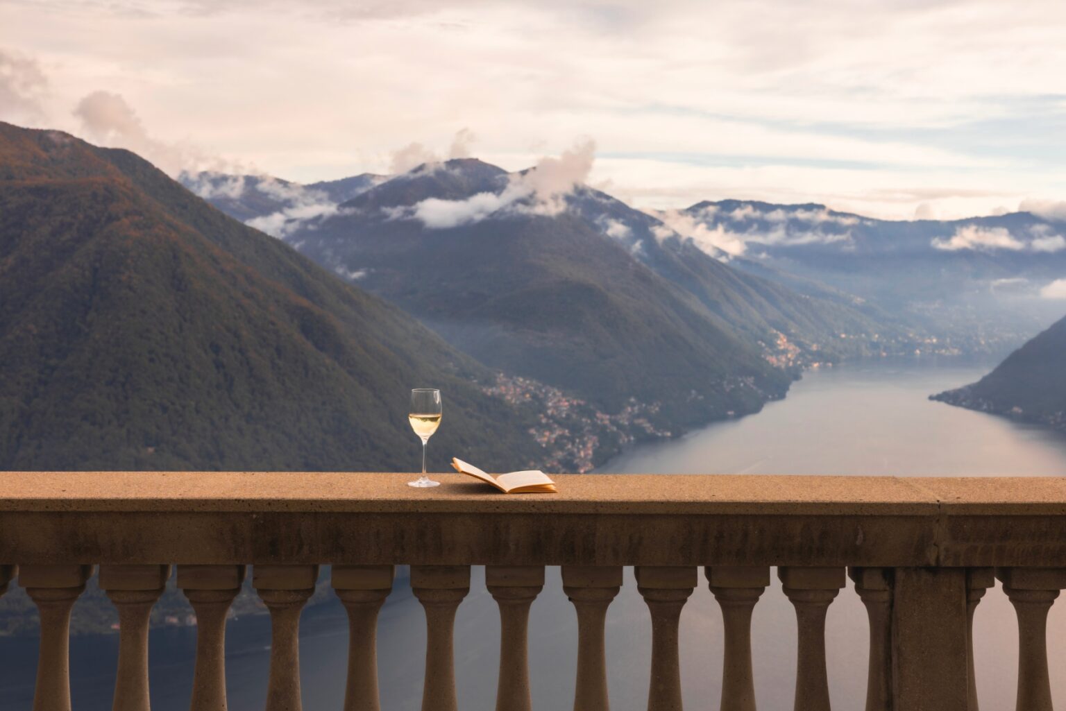 Art Nouveau Luxury Villa | Lake Como image 55 | Only on SopranoVillas