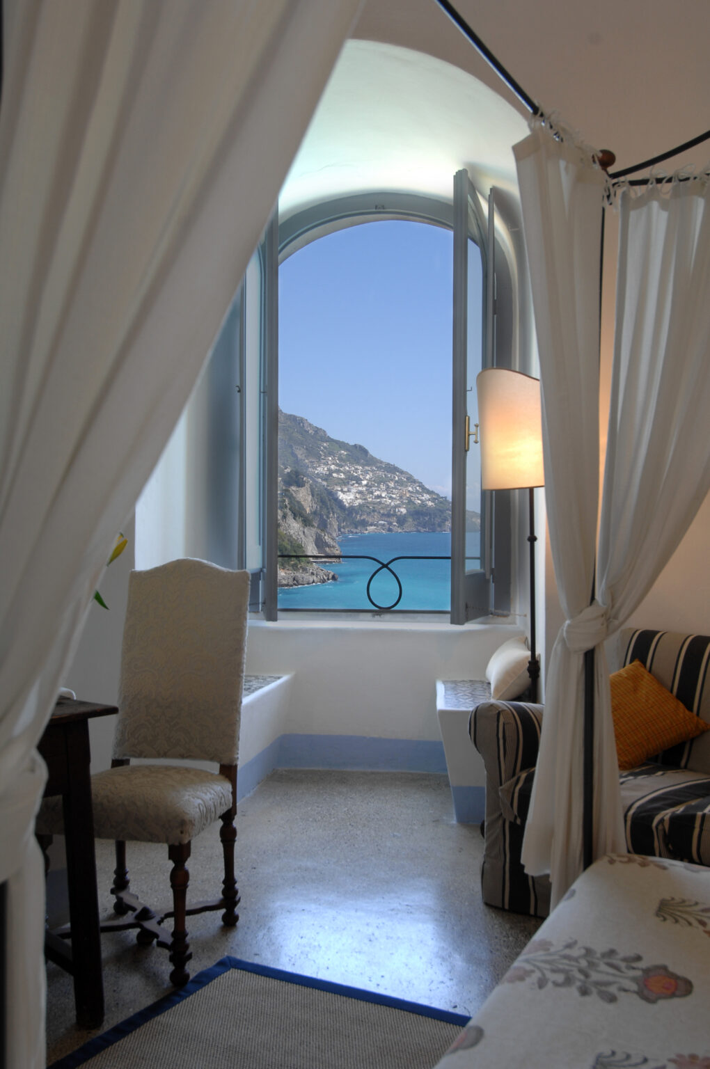Positano Cliffside House | Amalfi Coast image 6 | Only on SopranoVillas