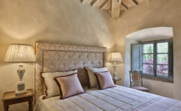  | Only on SopranoVillas
