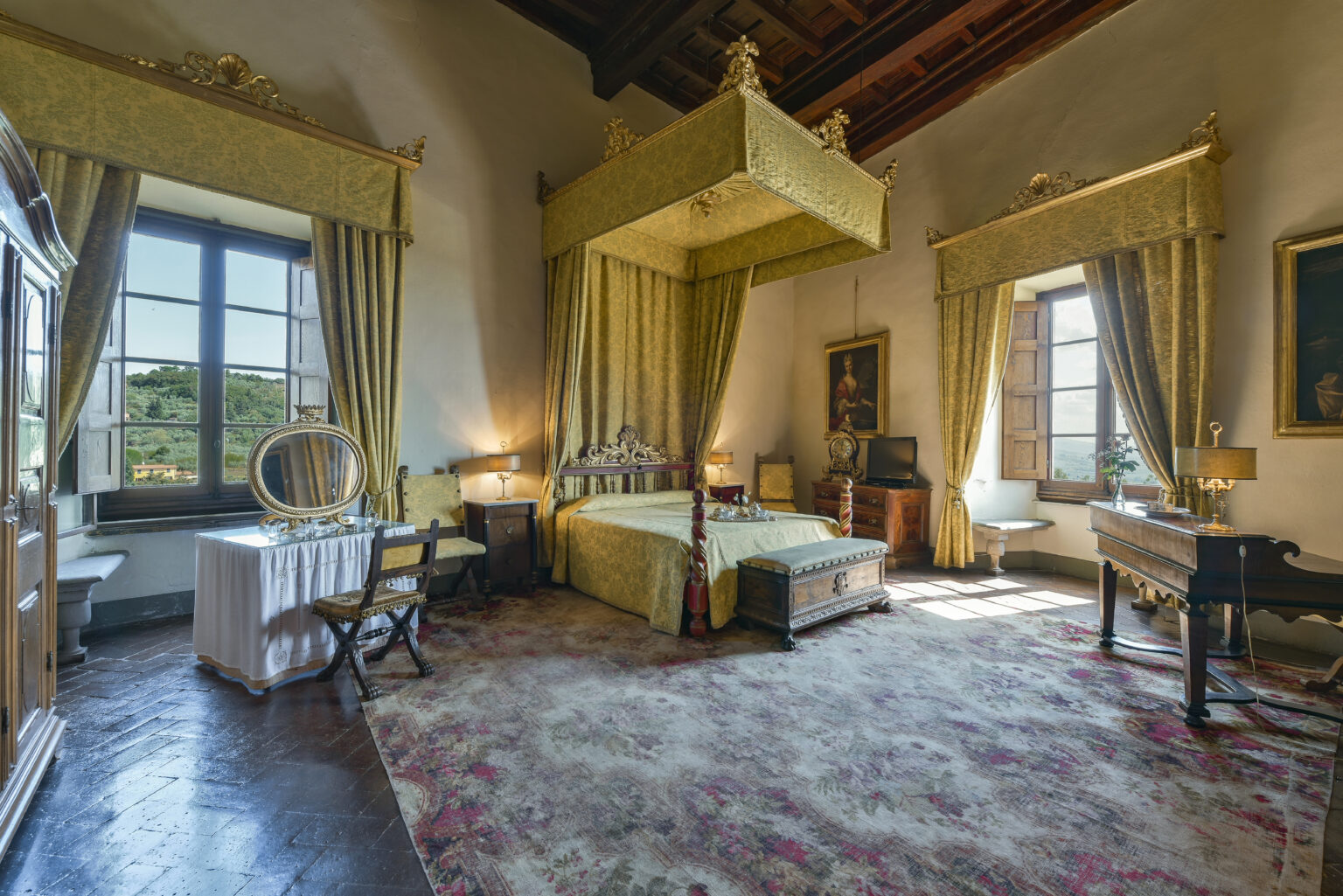 Medici Historical Mansion | Tuscany image 57 | Only on SopranoVillas