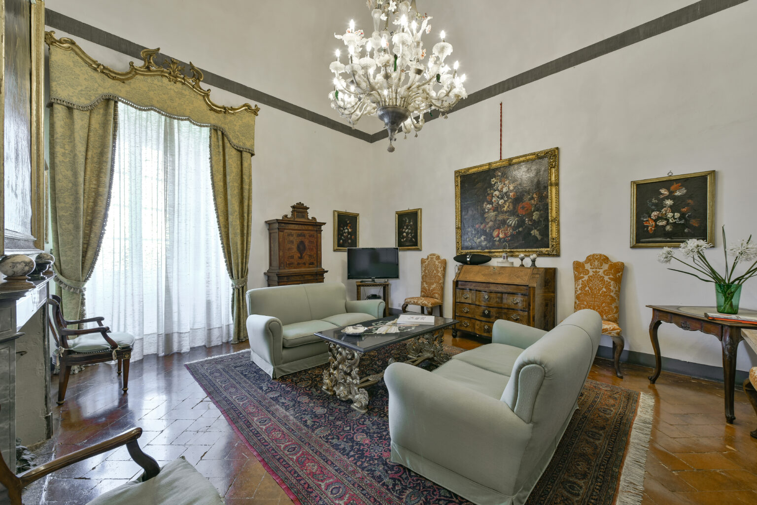 Medici Historical Mansion | Tuscany image 20 | Only on SopranoVillas