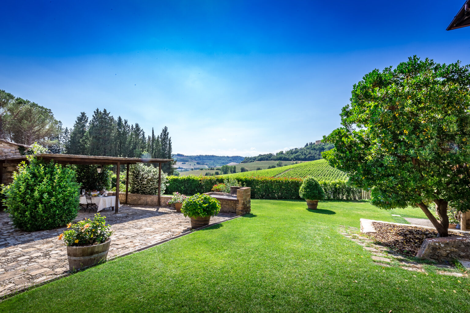 Val di Pesa Family Villa | Tuscany image 4 | Only on SopranoVillas