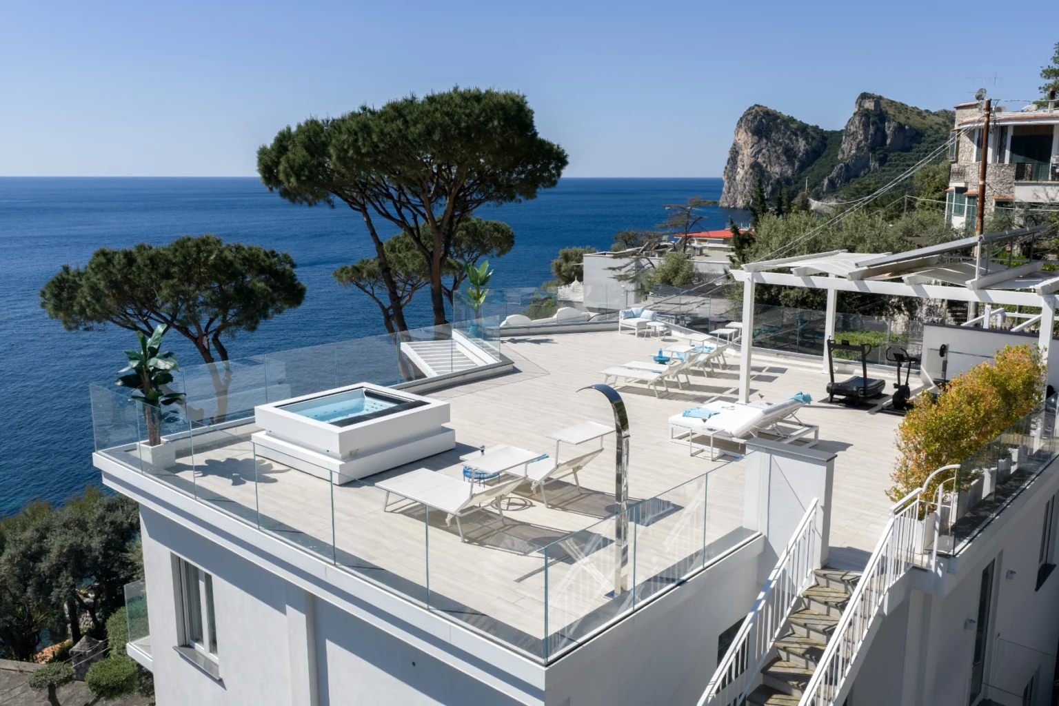 Nerano Luxury Seafront Villa | Amalfi Coast image 39 | Only on SopranoVillas