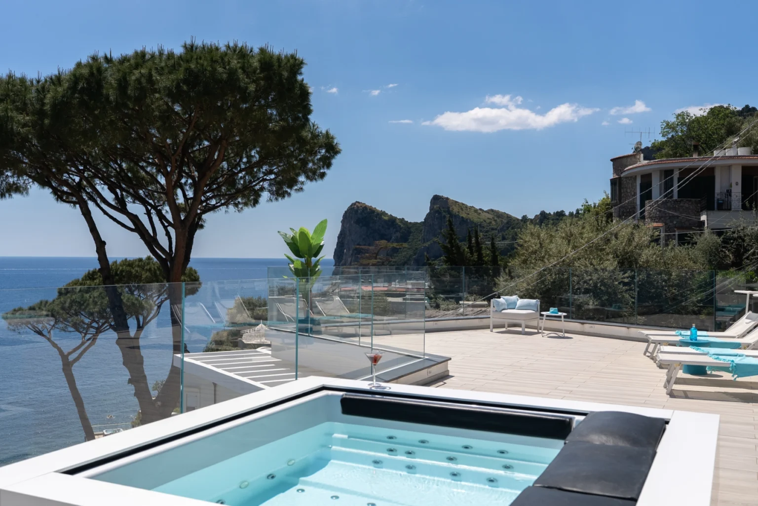 Nerano Luxury Seafront Villa | Amalfi Coast image 6 | Only on SopranoVillas