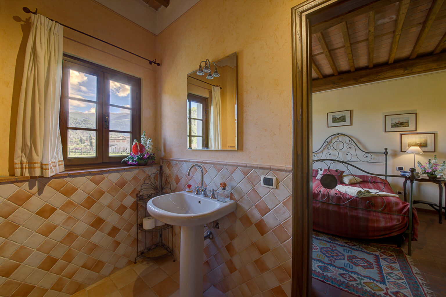 Lucca Elegant Villa | Tuscany image 16 | Only on SopranoVillas