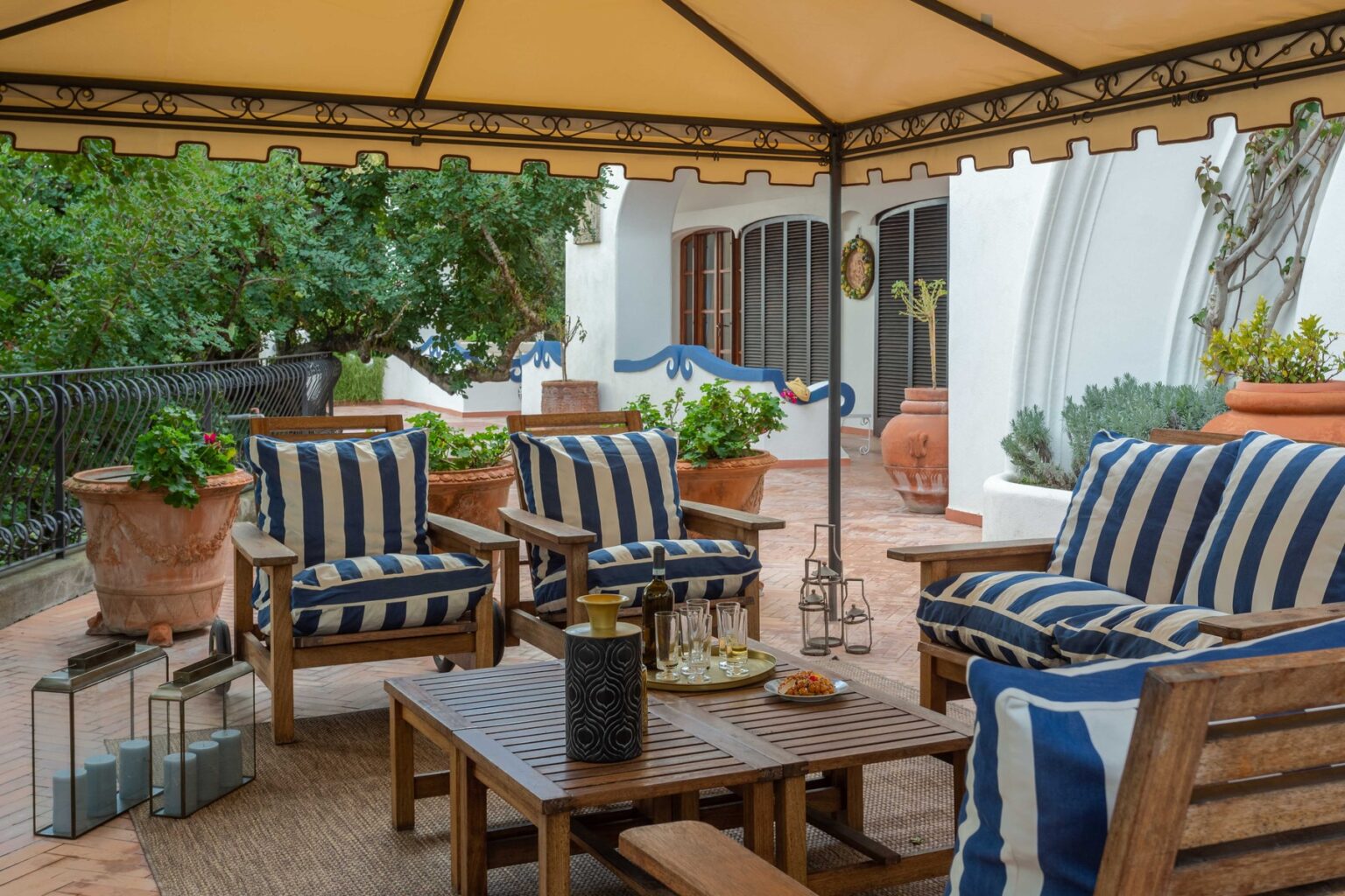 Ischia Majestic Villa | Amalfi Coast image 8 | Only on SopranoVillas