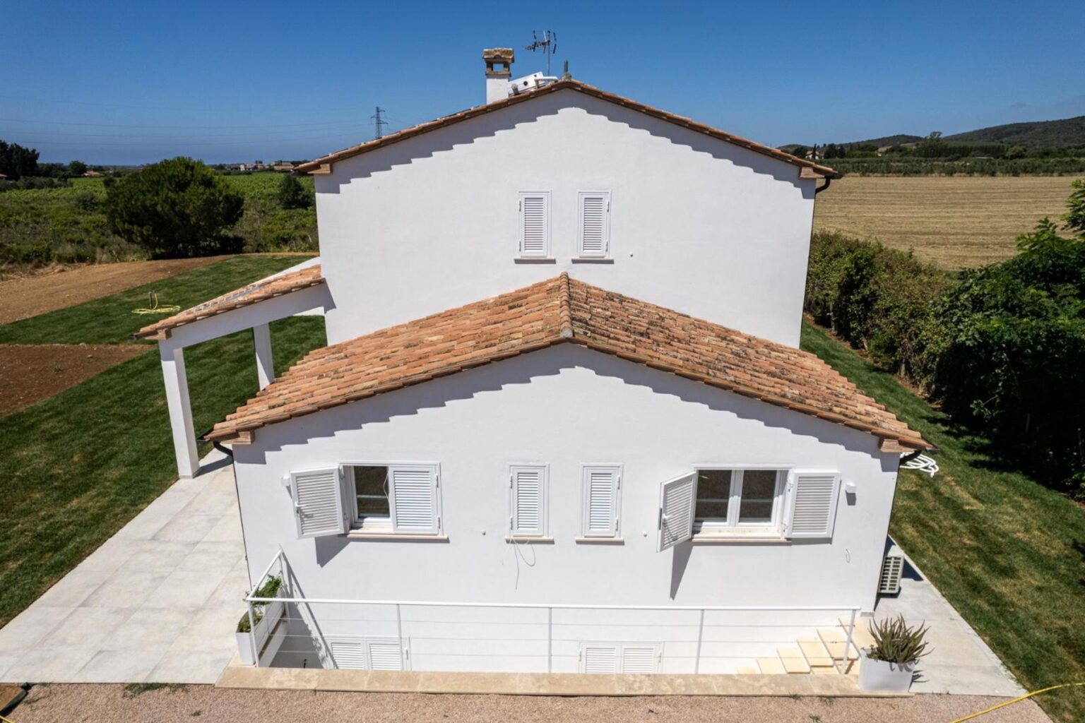 Capalbio White Villa | Tuscany image 10 | Only on SopranoVillas