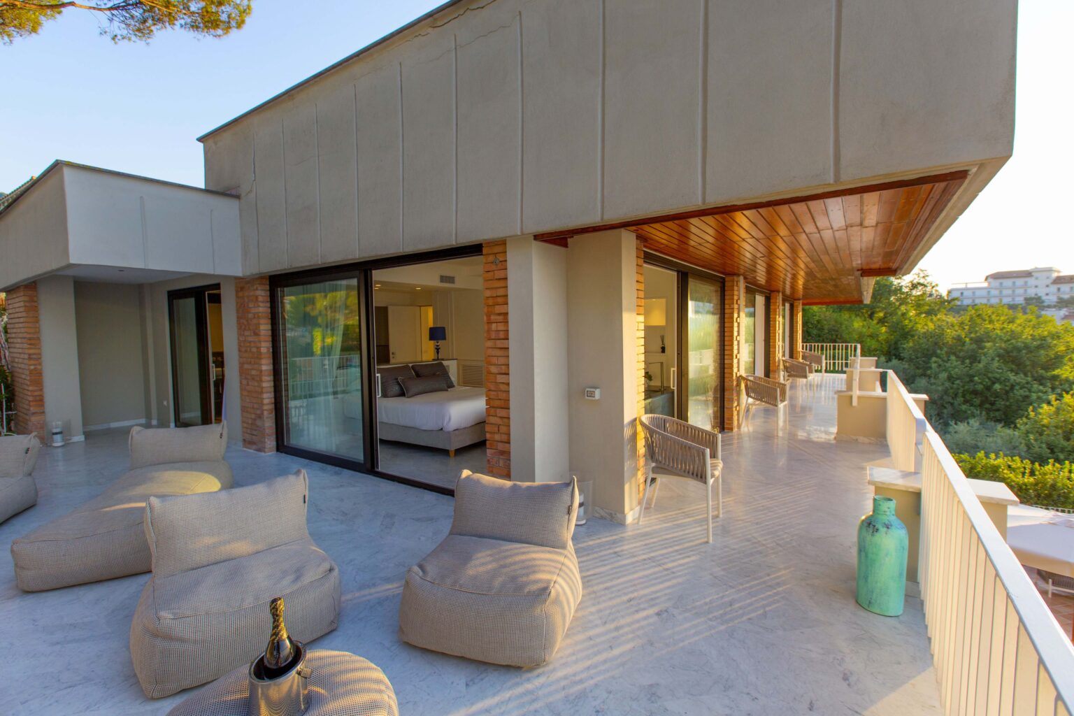 Sorrento Scenic Luxury Villa | Amalfi Coast image 28 | Only on SopranoVillas