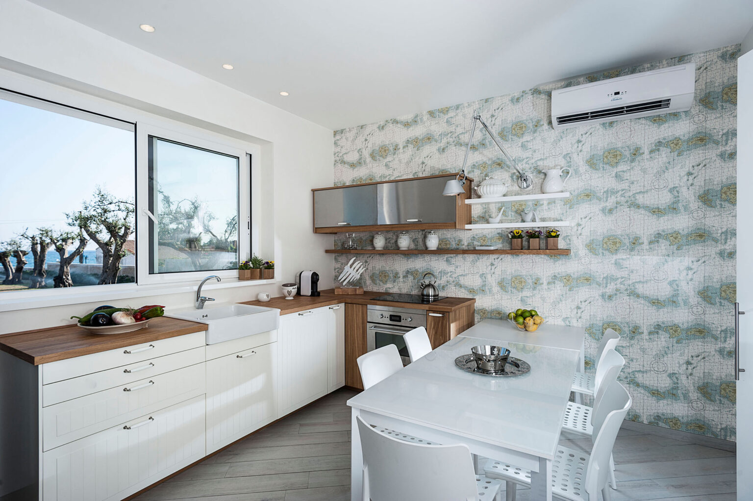 Contemporary Seafront Villa | Sicily image 17 | Only on SopranoVillas