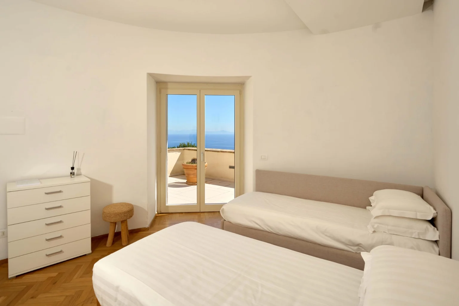 Villa Vista Mare | Amalfi Coast image 18 | Only on SopranoVillas