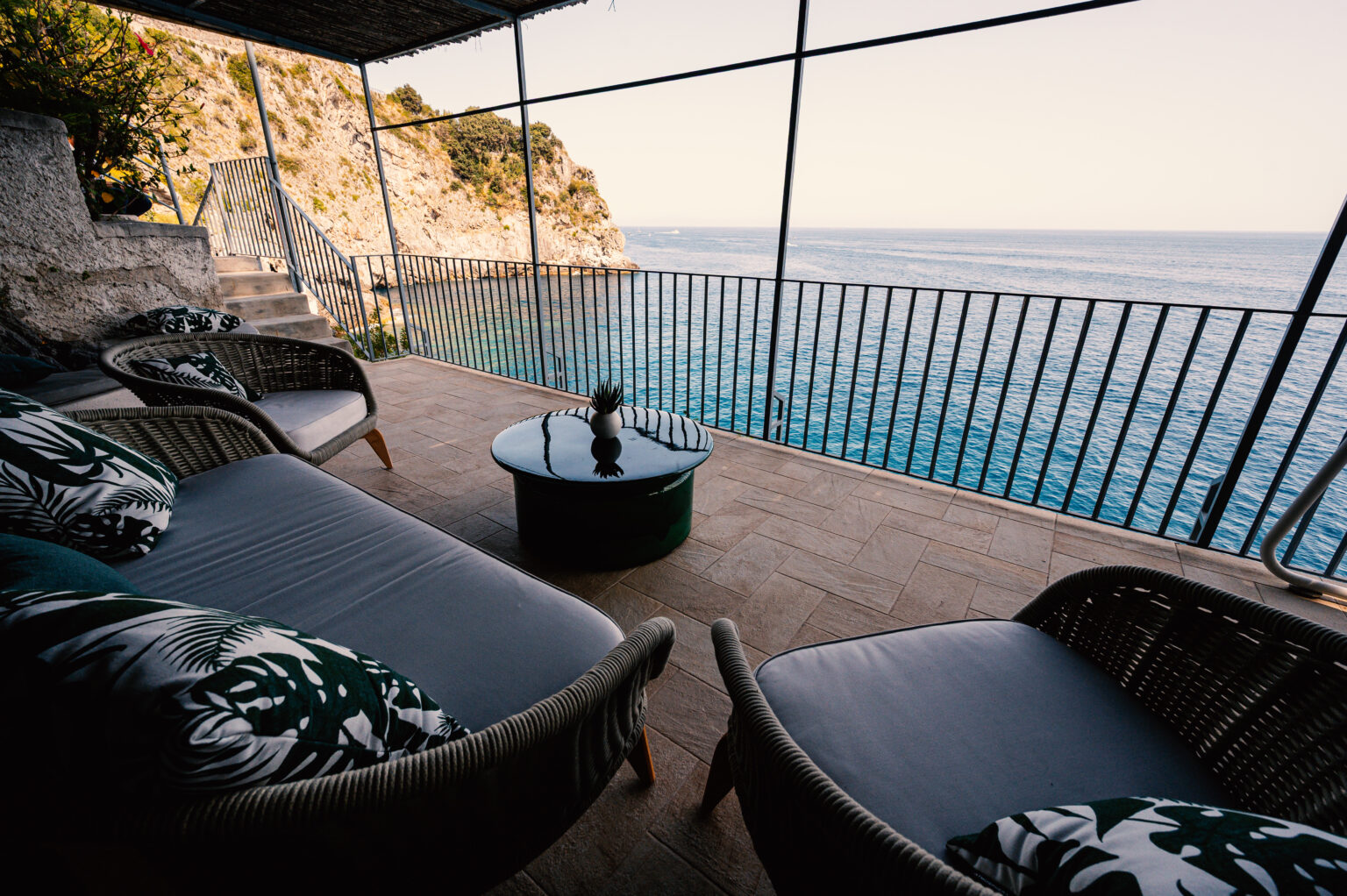 Seafront Terrace Villa | Amalfi Coast image 14 | Only on SopranoVillas