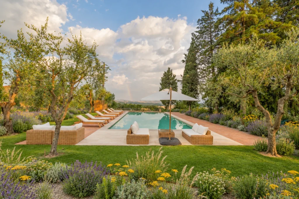 Olive Grove Luxurious Getaway