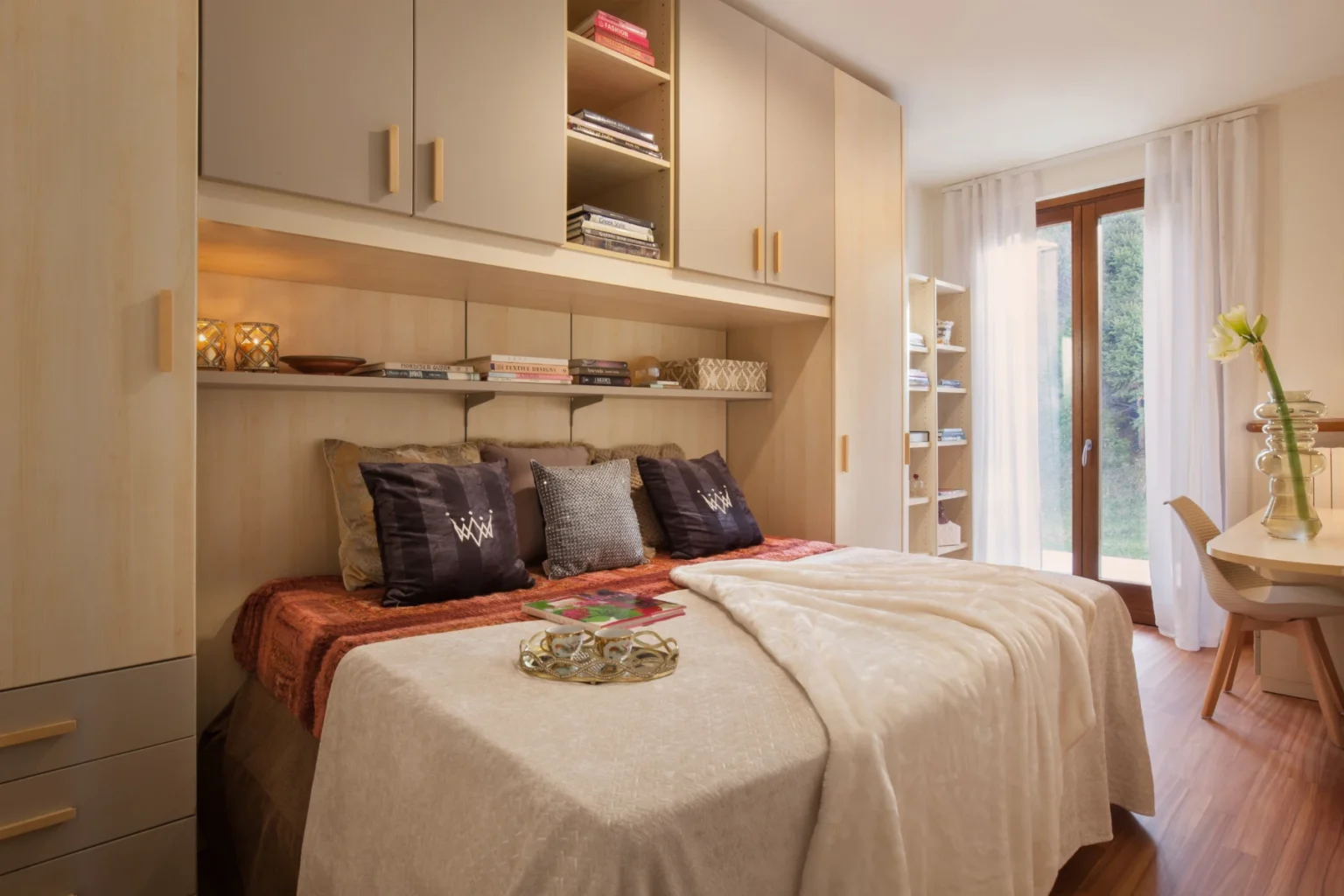 Contemporary Lakeview Villa | Lake Garda image 35 | Only on SopranoVillas