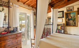  | Only on SopranoVillas