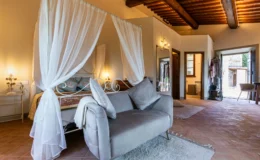  | Only on SopranoVillas