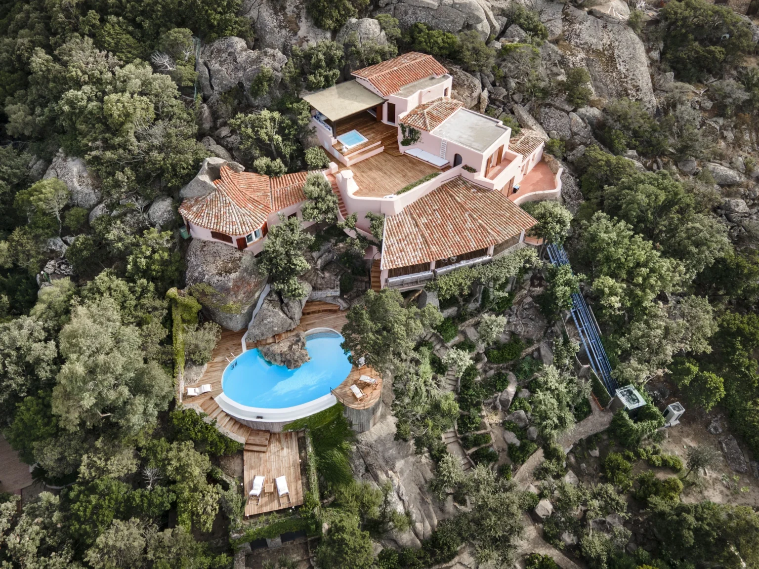 Mediterranean Private Retreat | Sardinia image 41 | Only on SopranoVillas