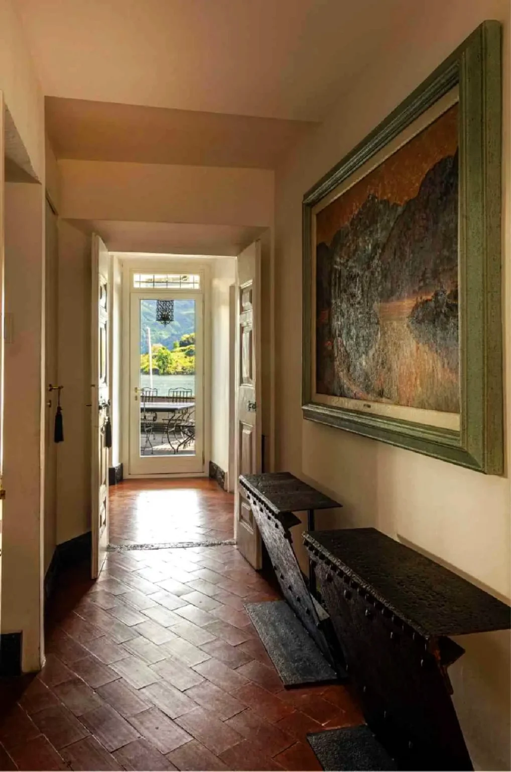 Waterfront Elegant Villa | Lake Como image 15 | Only on SopranoVillas