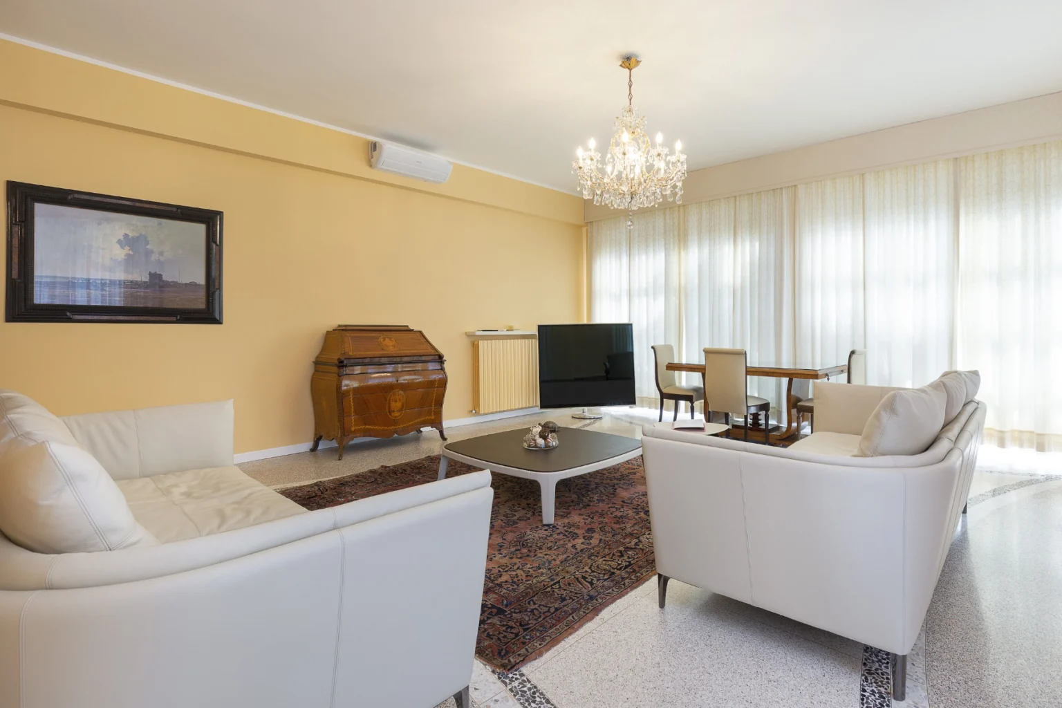 Stresa Elegant Villa | Lake Maggiore image 14 | Only on SopranoVillas