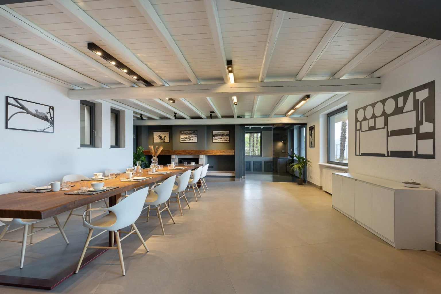 Modern Lakeview Villa | Lake Maggiore image 28 | Only on SopranoVillas