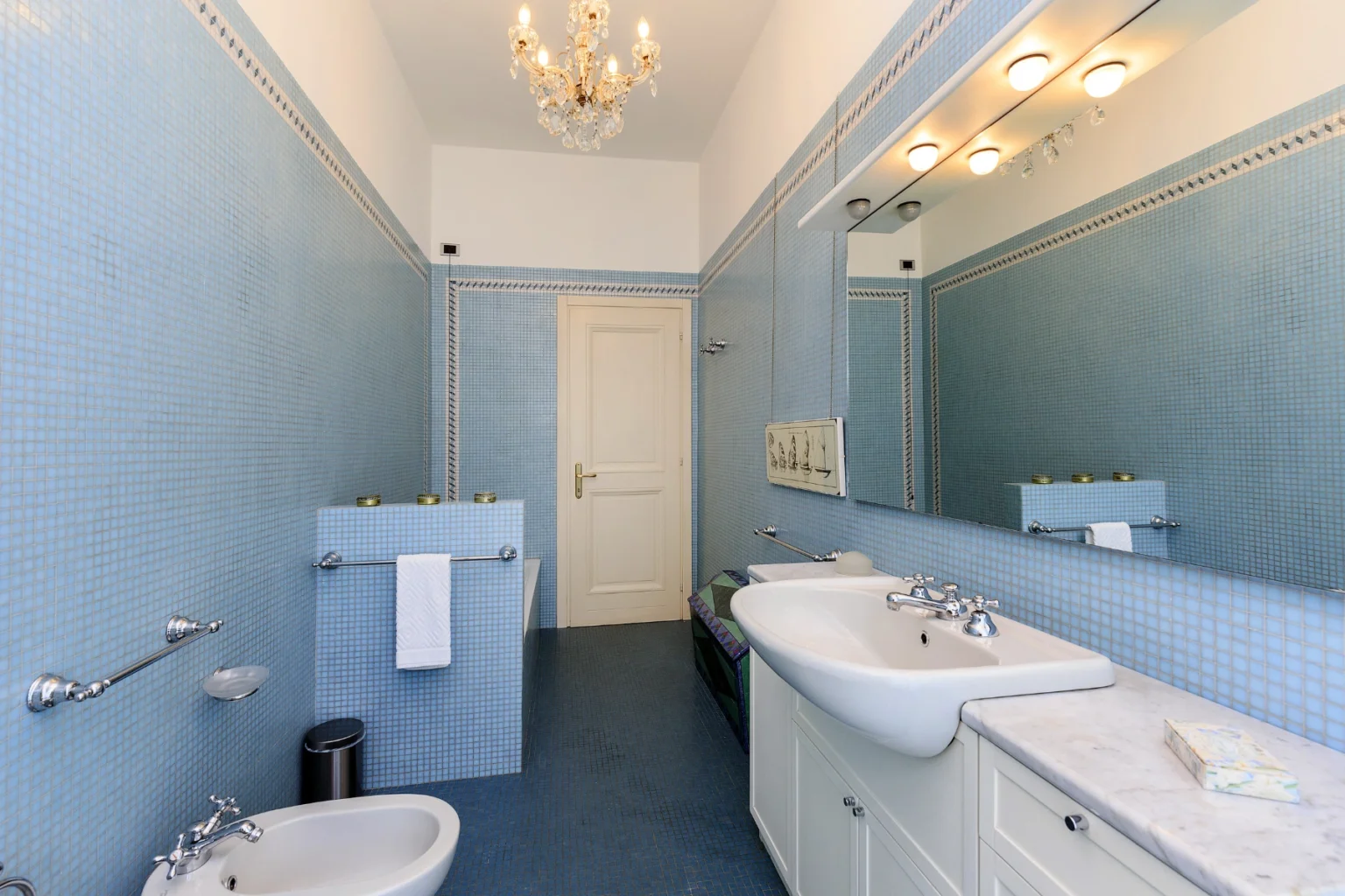 Stresa Elegant Villa | Lake Maggiore image 33 | Only on SopranoVillas