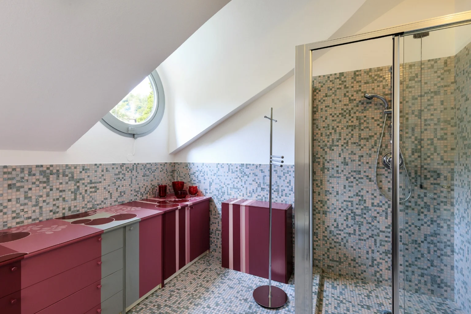 Stresa Elegant Villa | Lake Maggiore image 40 | Only on SopranoVillas