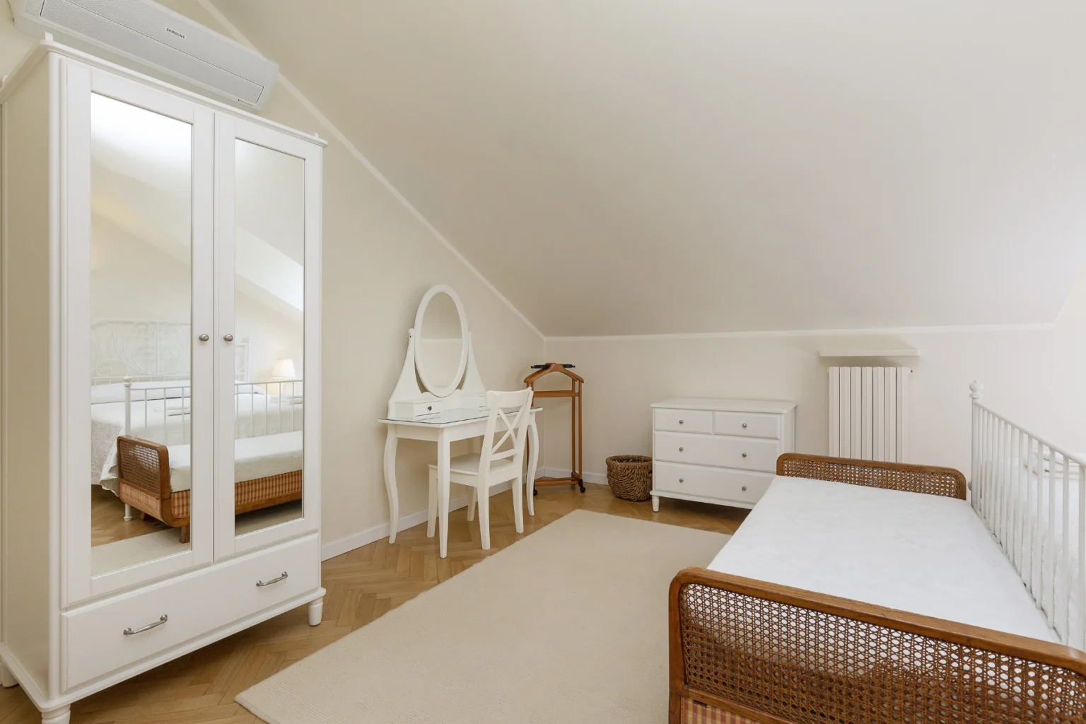 Stresa Elegant Villa | Lake Maggiore image 43 | Only on SopranoVillas