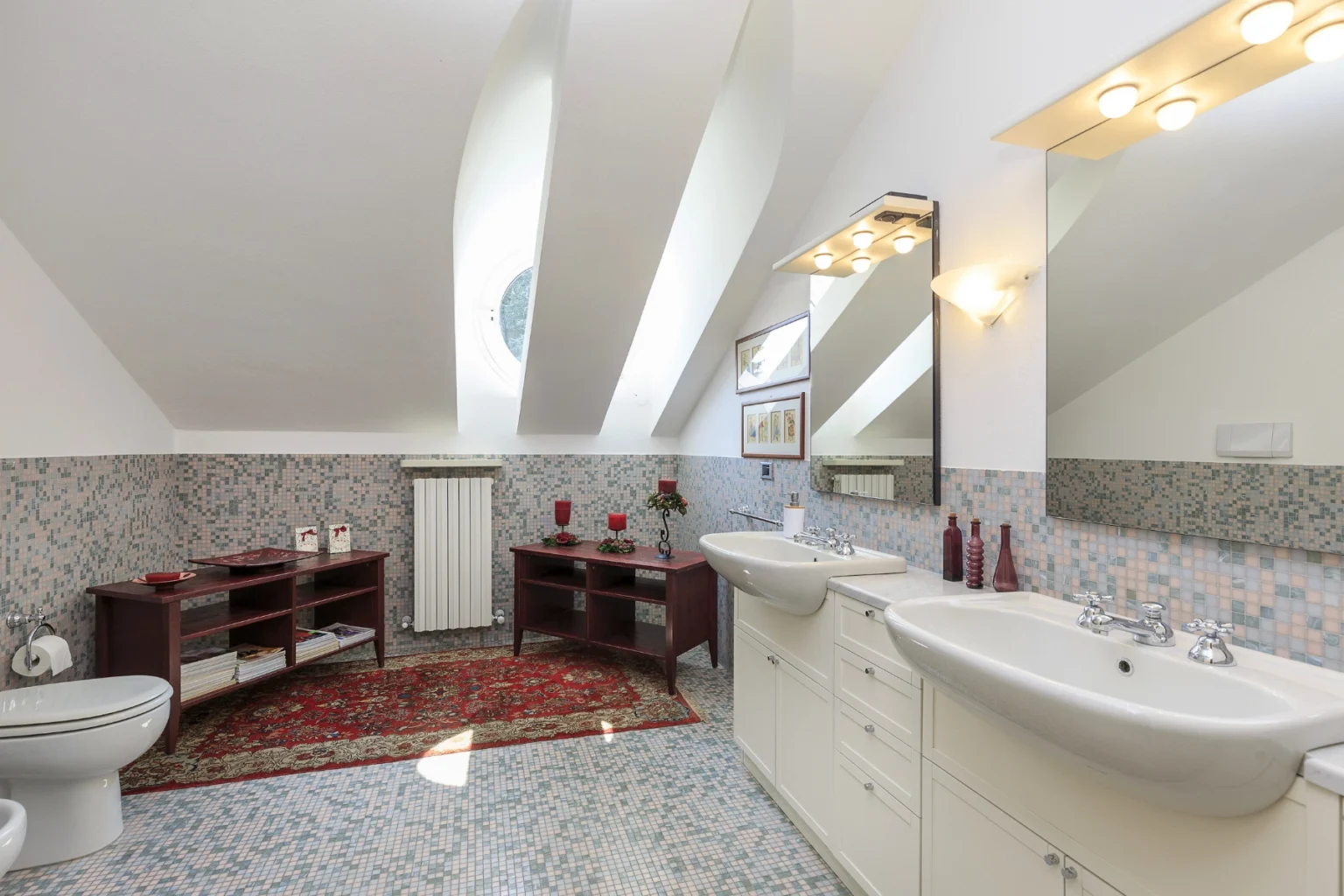 Stresa Elegant Villa | Lake Maggiore image 46 | Only on SopranoVillas