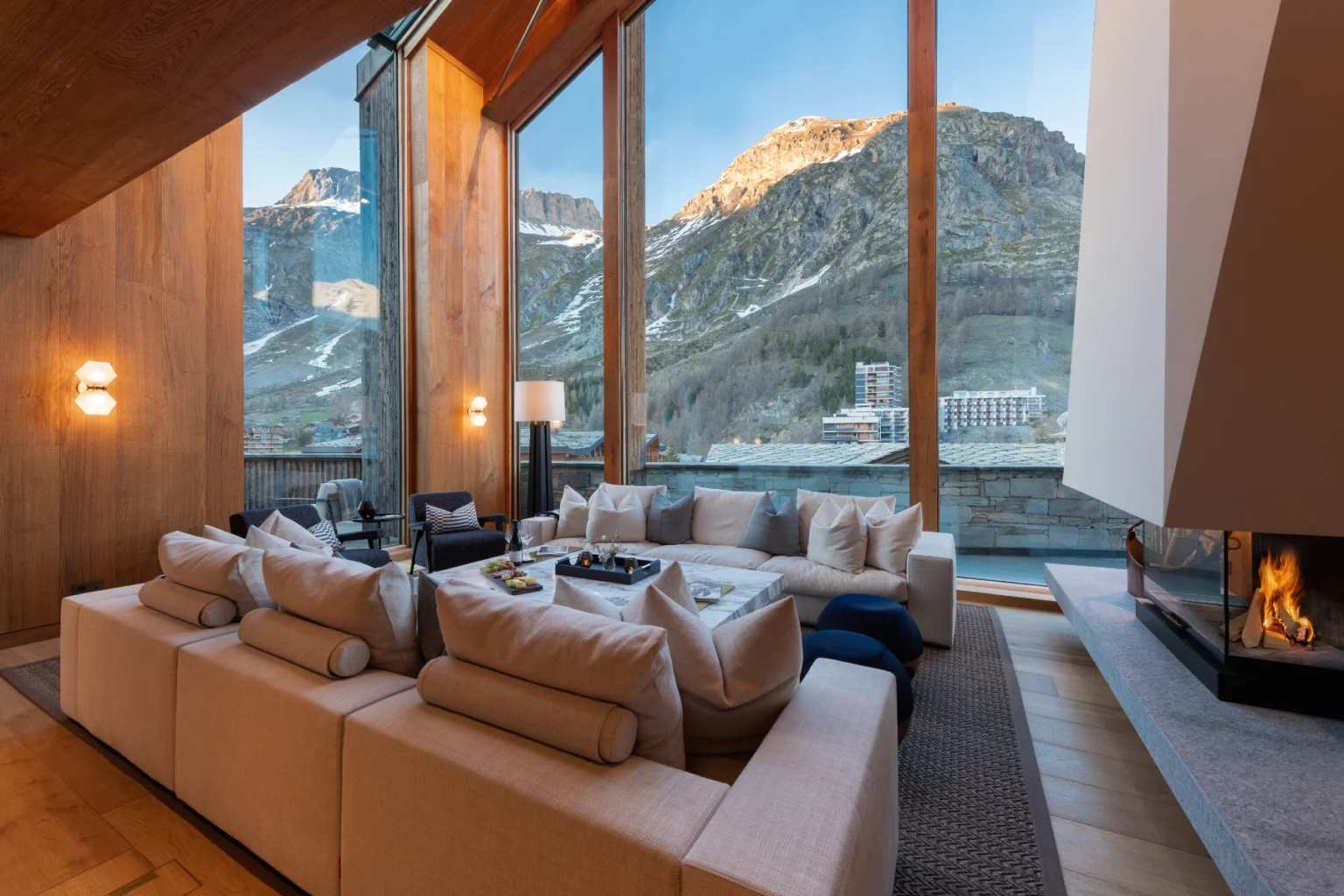 Val d’Isère Exclusive West Chalet | French Alps image 3 | Only on SopranoVillas