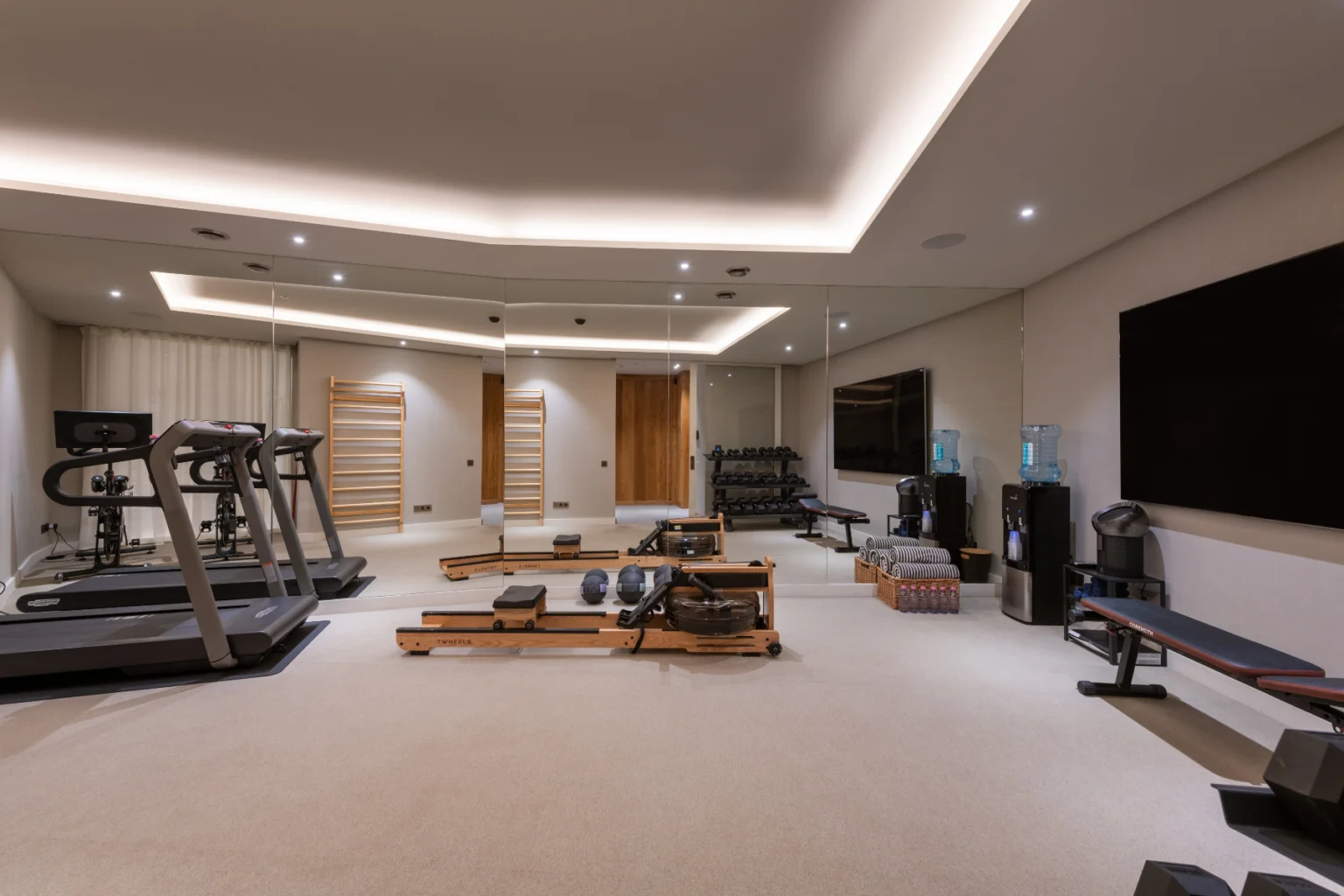 Val d’Isère Exclusive West Chalet | French Alps image 28 | Only on SopranoVillas