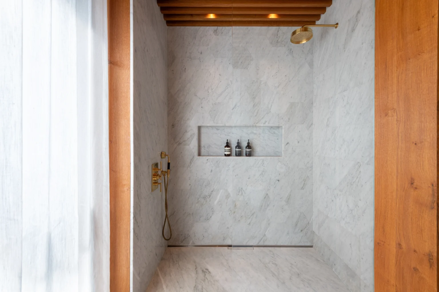 Val d’Isère Exclusive East Chalet | French Alps image 10 | Only on SopranoVillas