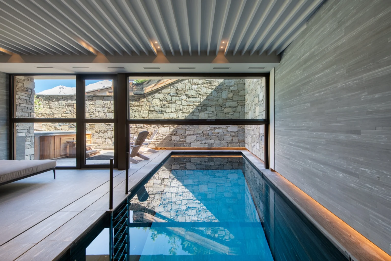 Val d’Isère Exclusive East Chalet | French Alps image 25 | Only on SopranoVillas