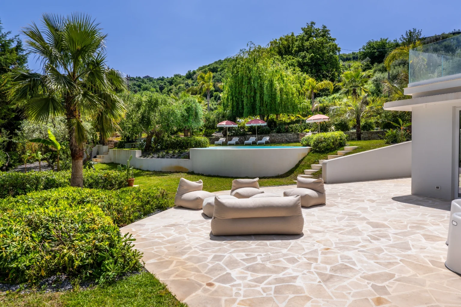 Modernist Seaview Villa | Sicily image 7 | Only on SopranoVillas