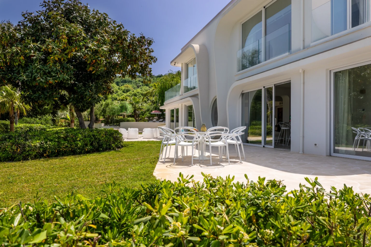 Modernist Seaview Villa | Sicily image 8 | Only on SopranoVillas