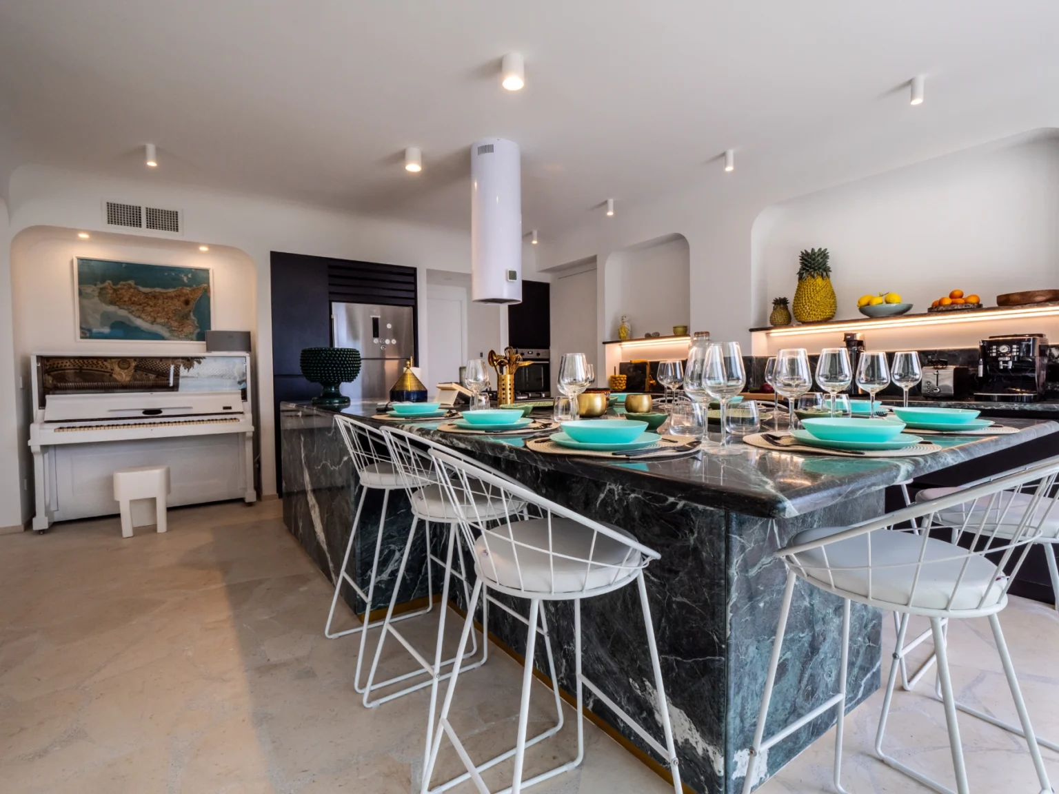 Modernist Seaview Villa | Sicily image 13 | Only on SopranoVillas