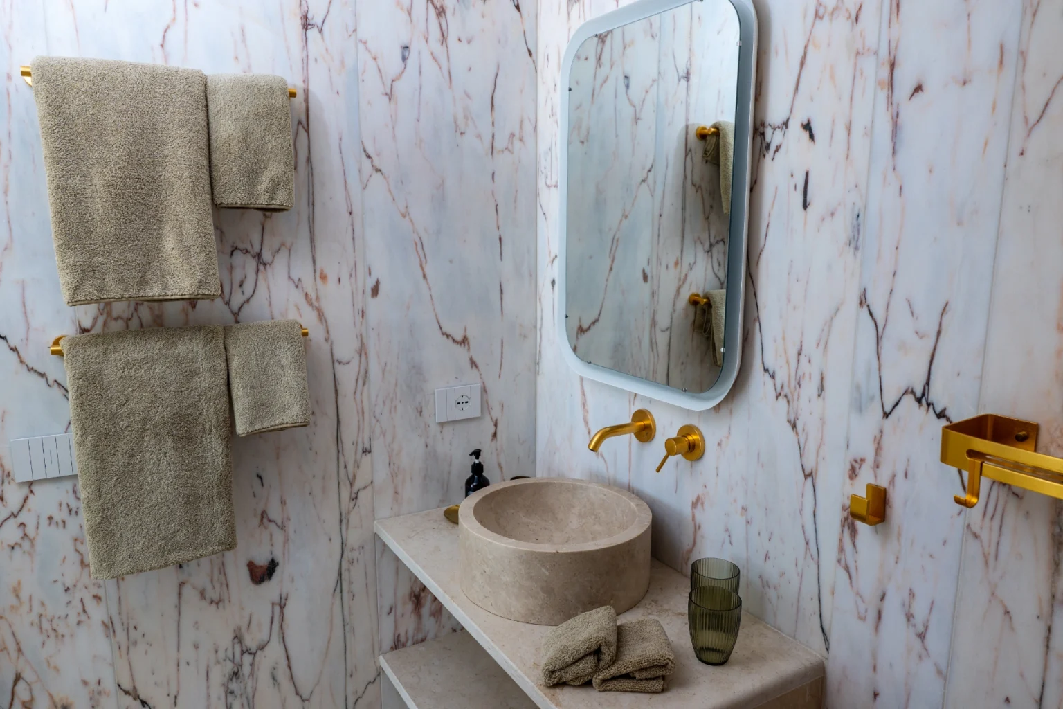 Modernist Seaview Villa | Sicily image 17 | Only on SopranoVillas