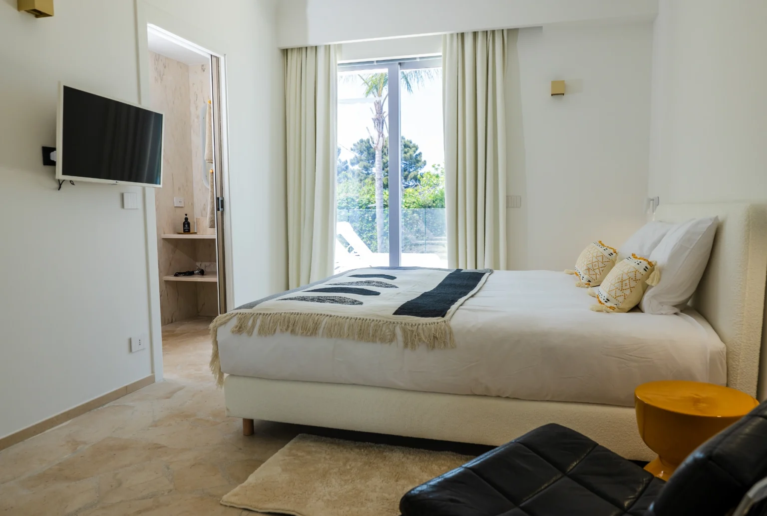 Modernist Seaview Villa | Sicily image 22 | Only on SopranoVillas