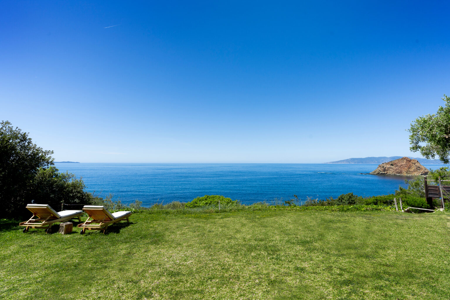 Argentario Seafront Garden Villa | Tuscany image 4 | Only on SopranoVillas