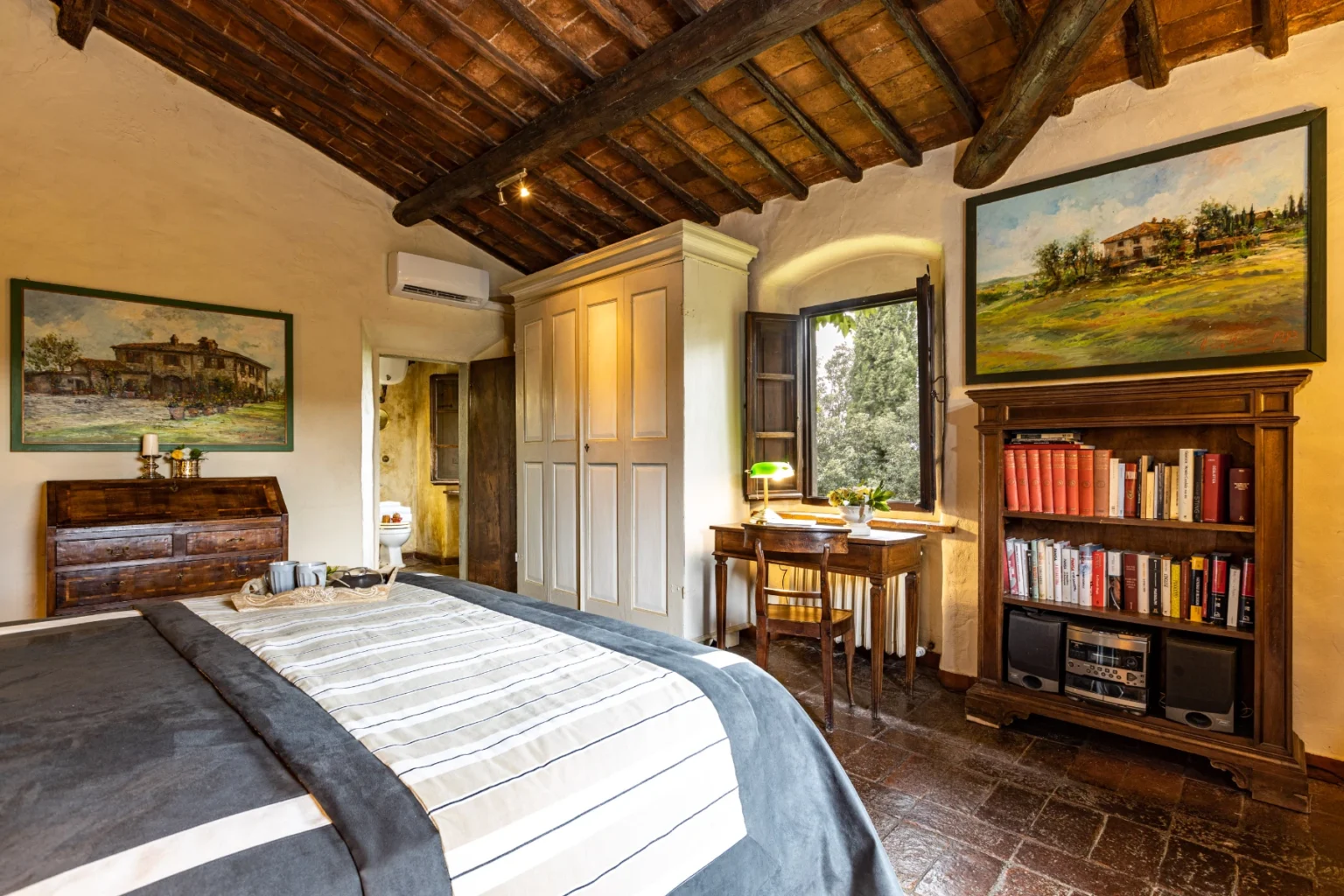Chianti Heritage Estate | Tuscany image 25 | Only on SopranoVillas
