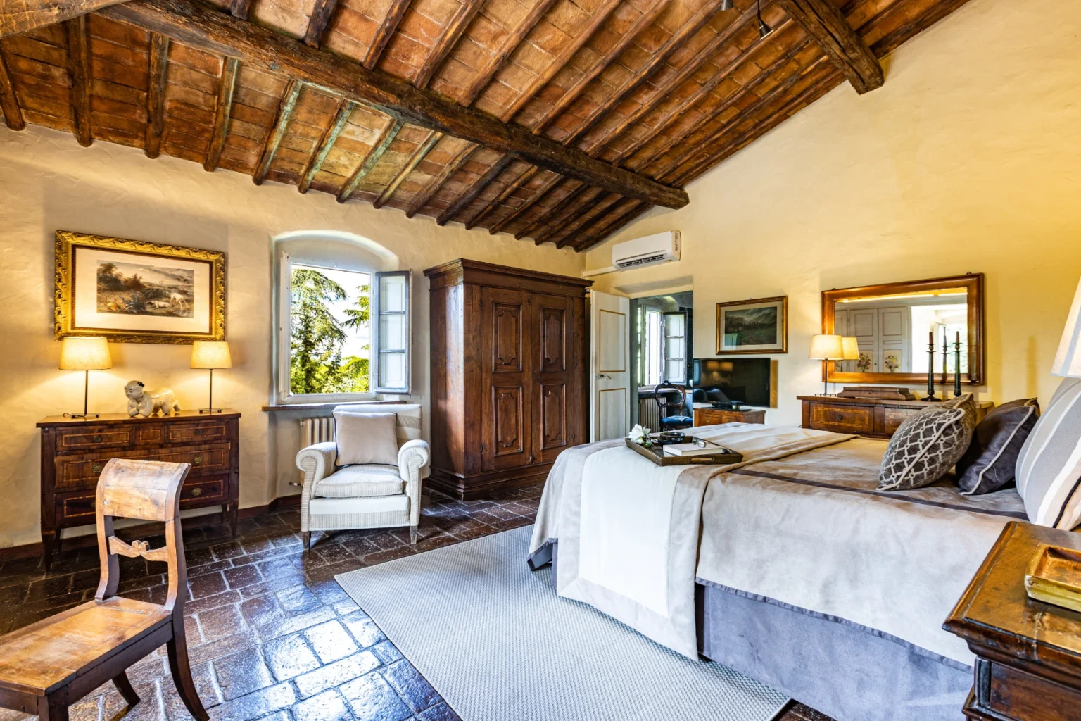 Chianti Heritage Estate | Tuscany image 29 | Only on SopranoVillas