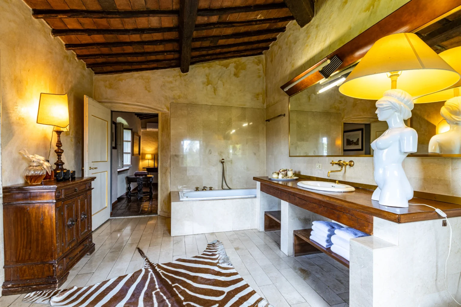 Chianti Heritage Estate | Tuscany image 34 | Only on SopranoVillas