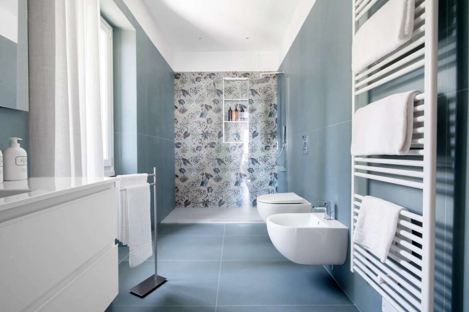 Historic Lakeview Villa | Lake Garda image 26 | Only on SopranoVillas