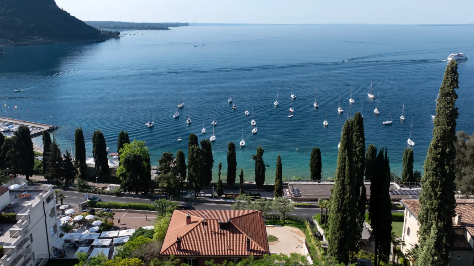 Historic Lakeview Villa | Lake Garda image 37 | Only on SopranoVillas