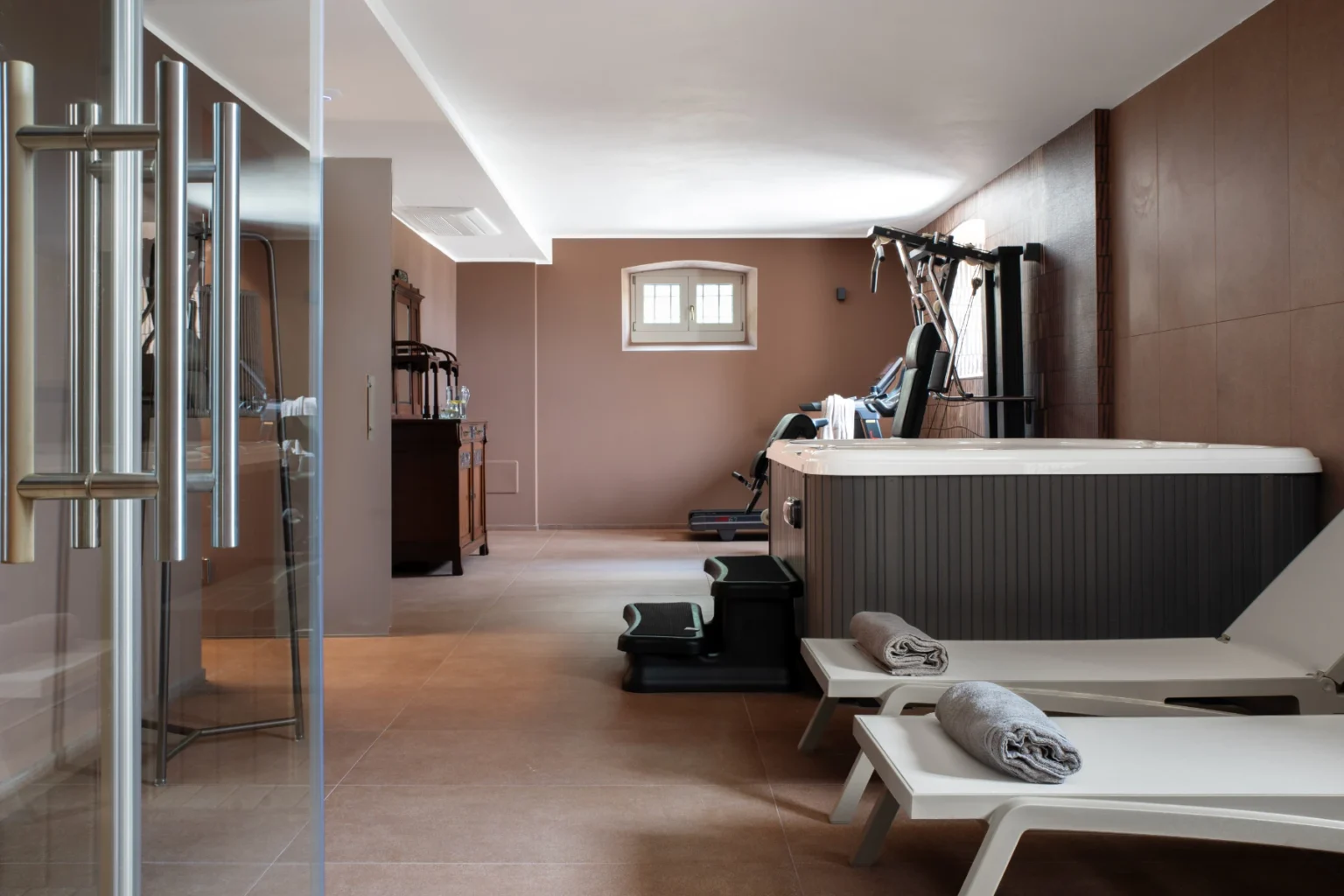 Historic Lakeview Villa | Lake Garda image 29 | Only on SopranoVillas