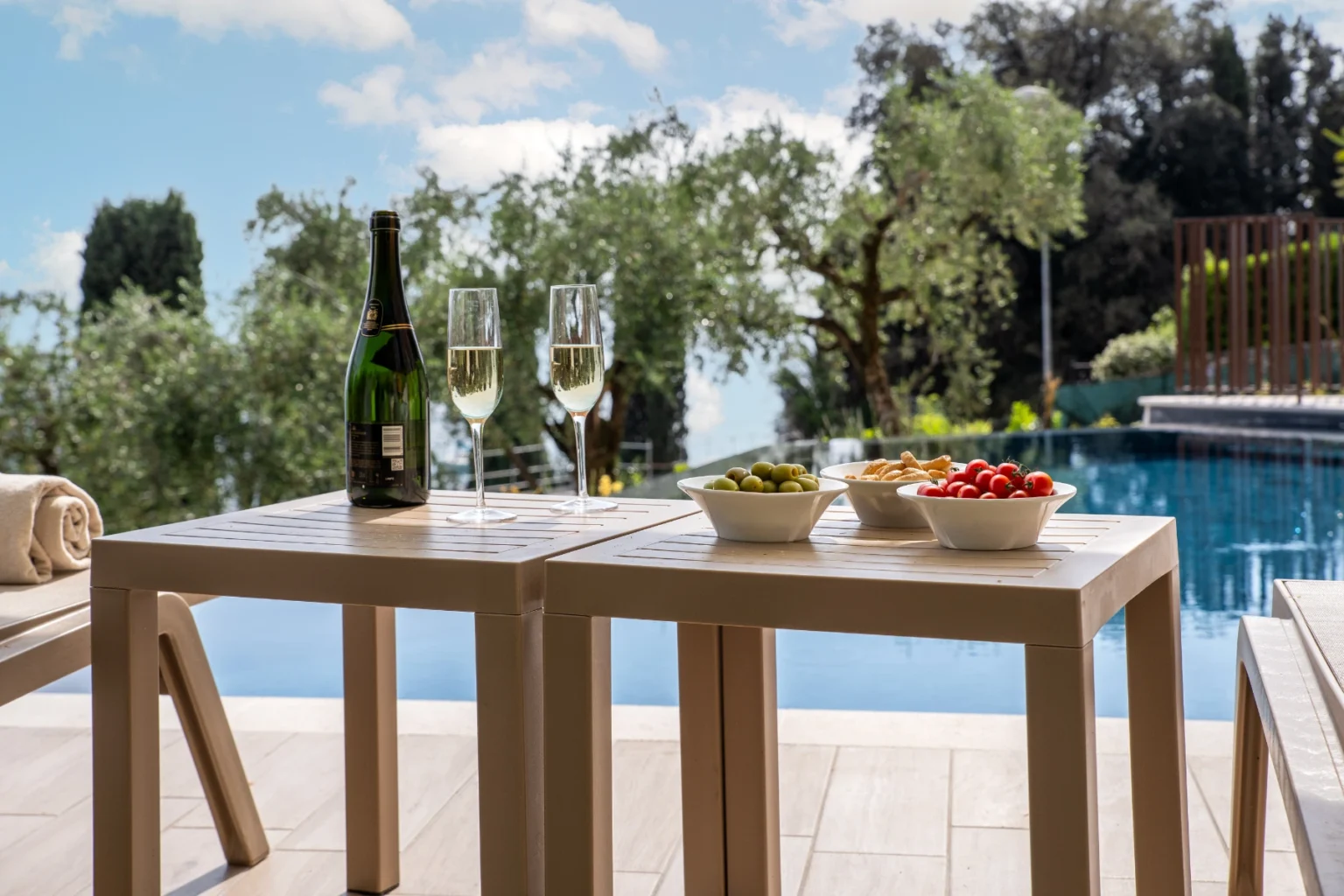 Historic Lakeview Villa | Lake Garda image 6 | Only on SopranoVillas