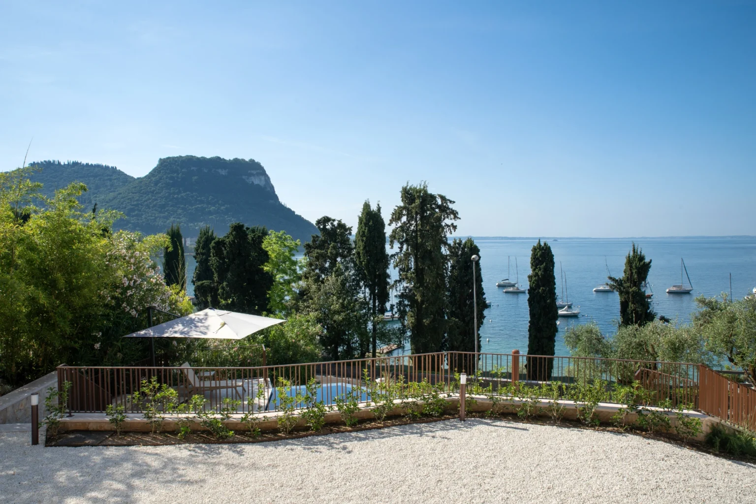 Historic Lakeview Villa | Lake Garda image 4 | Only on SopranoVillas