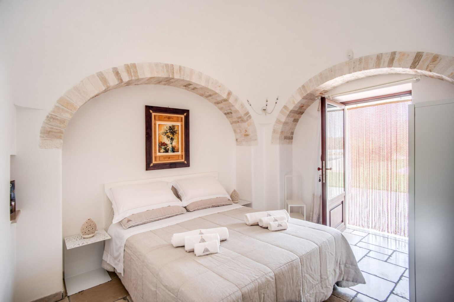 Twin Courtyard Trulli | Puglia image 9 | Only on SopranoVillas