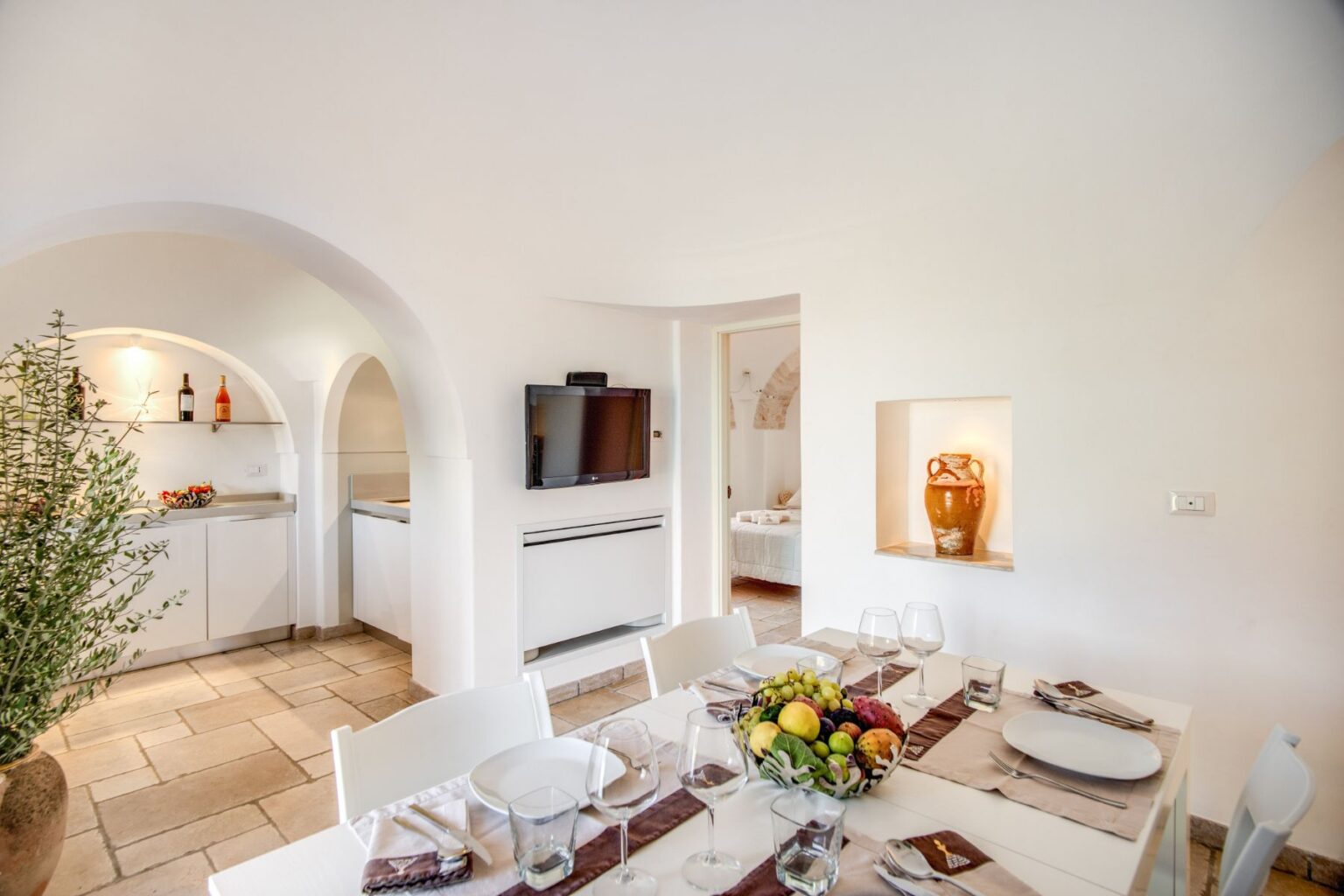 Twin Courtyard Trulli | Puglia image 7 | Only on SopranoVillas