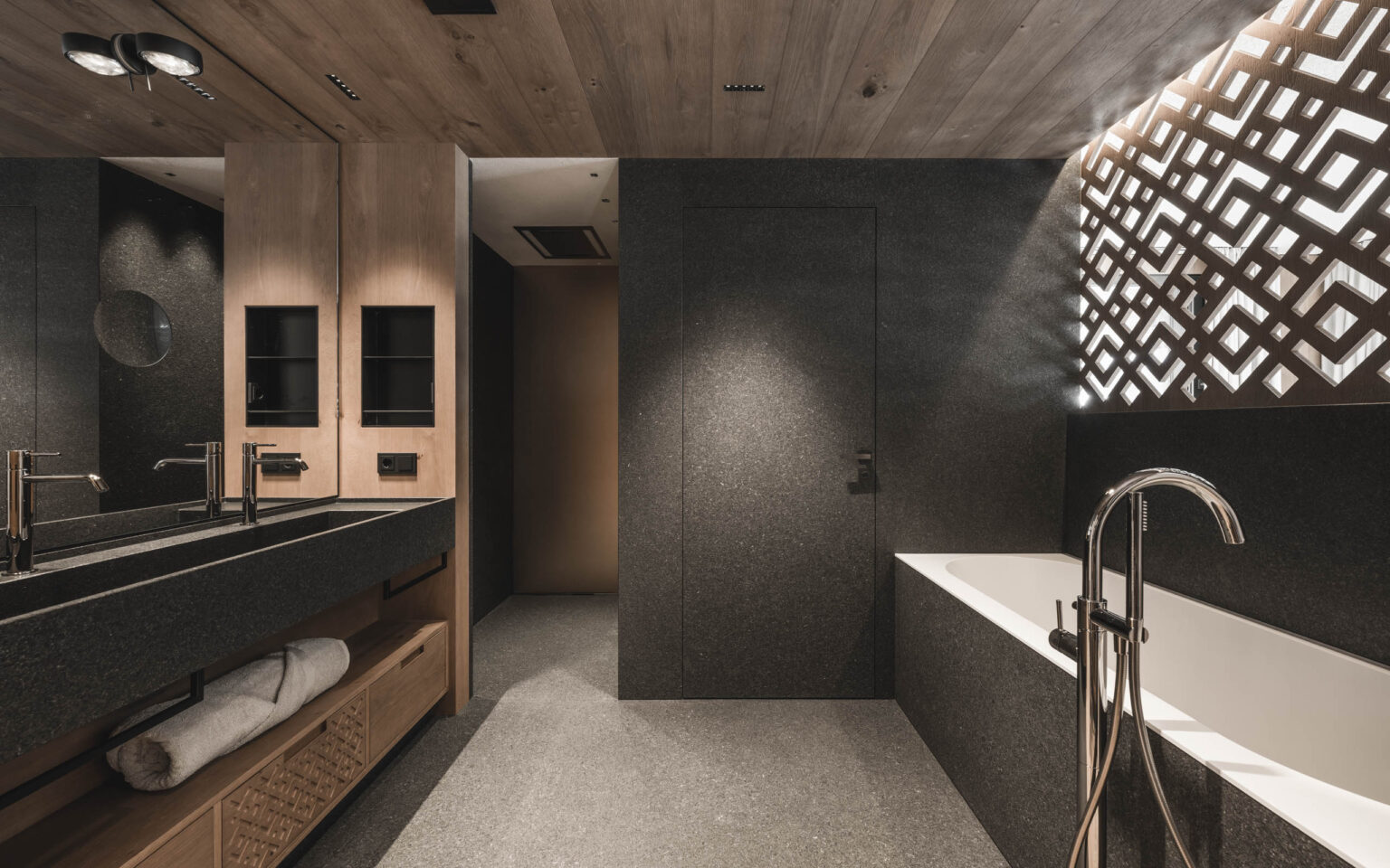 Selva Di Val Gardena Chalet image 25 | Only on SopranoVillas