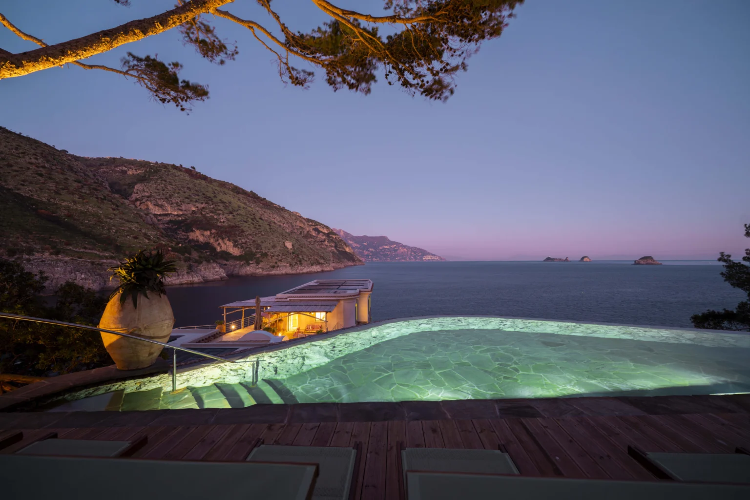 Exclusive Isca Private Island | Amalfi Coast image 42 | Only on SopranoVillas